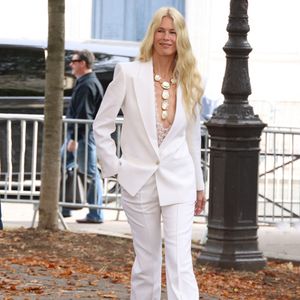 Claudia Schiffer au défilé Chloé "Collection Femme Prêt-à-Porter Printemps/Eté 2027" lors de la Fashion Week de Paris, le 1er octobre 2026.
© Denis Guignebourg / Bestimage
