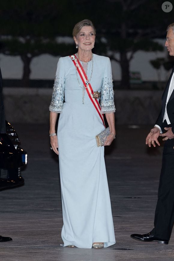 La princesse Caroline de Hanovre assiste au gala Bonsoir Monte-Carlo – Grande revue – Josephine Baker à l’opéra de Monte-Carlo à Monaco, à l’occasion de la fête nationale, le dix-neuf novembre deux mille vingt-cinq. Crédit : Olivier Huitel / Pool Monaco / Bestimage