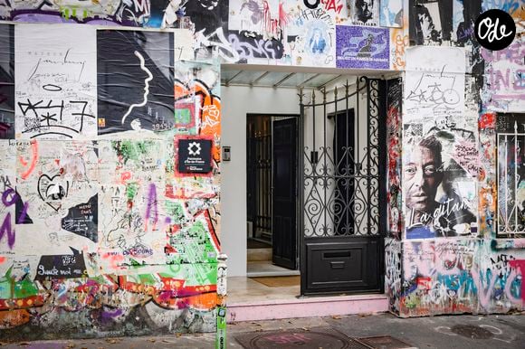 Ouverture au public de la maison de Serge Gainsbourg, rue de Verneuil à Paris, France, le 16 septembre 2023. © Jack Tribeca/Bestimage