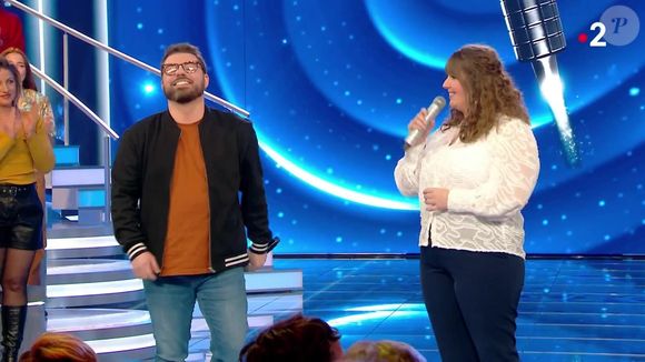 Des anciens amoureux se retrouvent sur le plateau de "N'oubliez pas les paroles", émission du 20 mars 2025, sur France 2