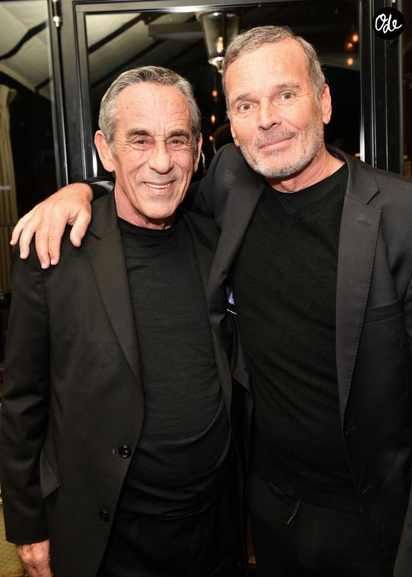 Exclusif - Thierry Ardisson, Laurent Baffie - Laurent Baffie fête son succès littéraire "1 Million de livres vendus" aux Deux Magots à Paris le 8 mars 2023. © Veeren/Bestimage