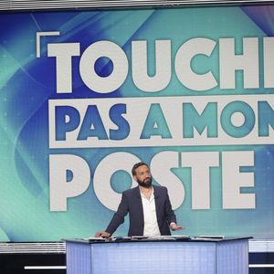 Exclusif - Cyril Hanouna, sur le plateau de l’émission « TPMP » (Touche pas à mon poste) présentée par C.Hanouna et diffusée en direct sur C8, Paris, France, le 13 février 2025. © Jack Tribeca / Bestimage