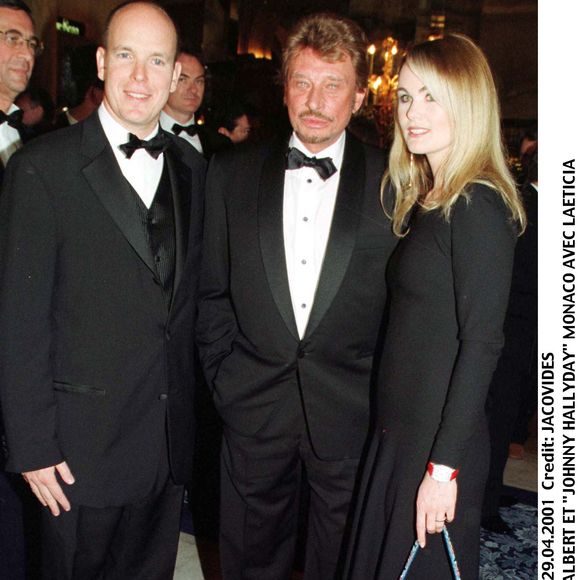 Laeticia et Johnny Hallyday en compagnie du Prince Albert à Monaco en 2001 - © Bestimage