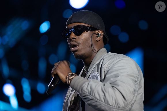 Vainqueur du prix du meilleur album de l'année, il avait alors expliqué la raison de son absence.

Exclusif - Werenoi - Enregistrement de l'émission "La fête de la Musique" à Reims le 21 juin, et diffusée le 22 juin à 21h10 sur France 2 et sur France.tv.  © Jack Tribeca / Jeremy Melloul / Bestimage