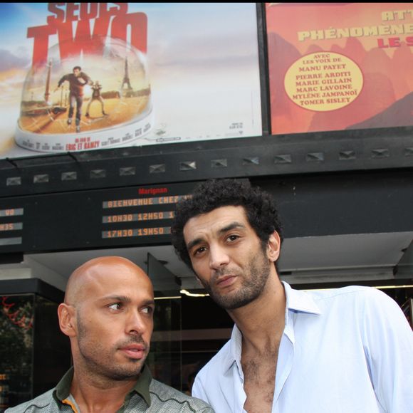 Eric et Ramzy au Gaumont des Champs Elysées pour la promo de leur film Seuls-two en mai 2007 © Visaw pour Bestimage