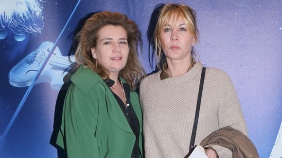 Près d'un an après avoir mis en cause sa soeur Mathilde Seigner, sa soeur Marie-Amélie Seigner évoque leur famille