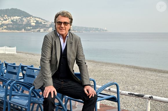 François Cluzet lors d'un photocall en extérieur du film "Mascarade" lors de la 4ème édition du festival Cinéroman à Nice le 8 octobre 2022.

© Bruno Bebert / Bestimage