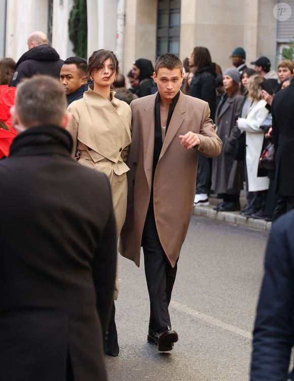 Deva Cassel et son compagnon Saul Nanni - Arrivées au défilé Dior Haute Couture Printemps/Été 2024 dans le cadre de la Fashion Week de Paris (PFW), au musée Rodin à Paris, France, le 22 janvier 2024. © Denis Guignebourg/Bestimage