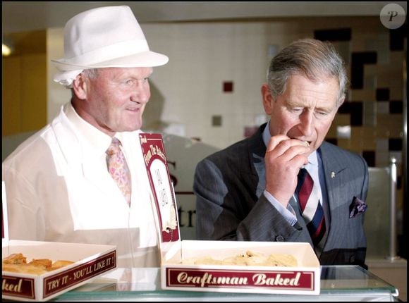 LE PRINCE CHARLES EN VISITE DANS LE LANCASHIRE
