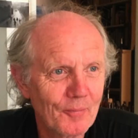Une célèbre voix française s'est éteinte à 76 ans, ce comédien était le frère d'un acteur très populaire