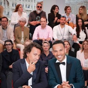 Exclusif - Bertrand Chameroy, Mohamed Boufhafsi sur le plateau de l'émission "C à vous" lors du 77ème Festival International du Film de Cannes le 20 mai 2024. Photographe : Jack Tribeca / Bestimage