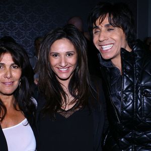 Jean-Luc Lahaye, son ex-femme Aurelie et sa fille Margaux au Bataclan a Paris, le 1er avril 2013.
Crédit : JLPPA / Bestimage