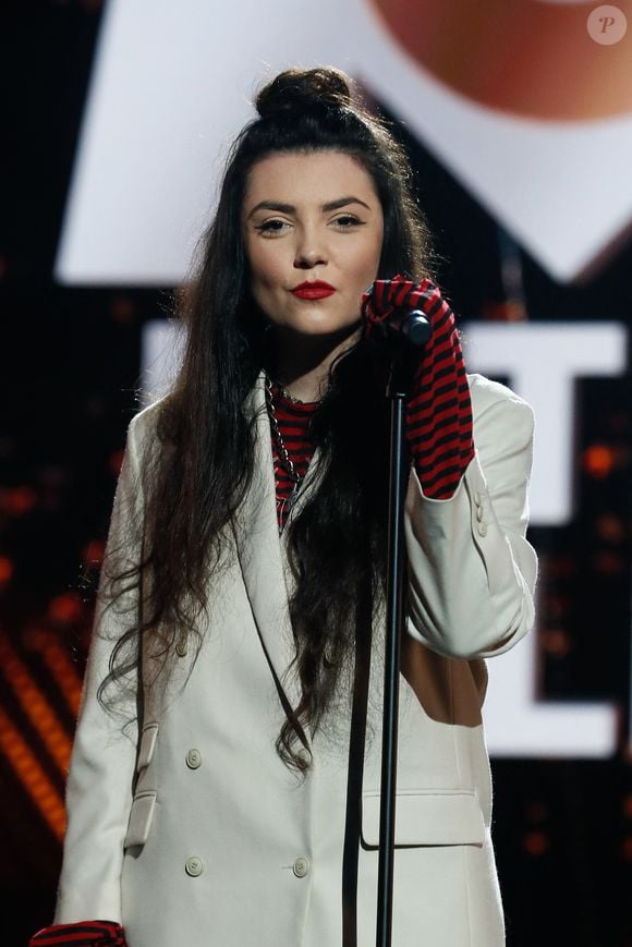 La raison ? Elle l'accuse de l'avoir "trompée, humiliée, réduite au silence" en lui faisant croire qu'elle était folle.

Exclusif - Hoshi à l'enregistrement de l'émission "M6 sur son 31" au Dôme de Paris.

Photo : Christophe Clovis / Bestimage