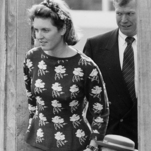 La duchesse d'York (Sarah Ferguson) est photographiée avec sa fille, la princesse Béatrice, à l'école de la princesse à Windsor aujourd'hui, 19.03.1992. Photo par Julian Herbert, The Times/News Licensing/ABACAPRESS.COM