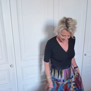 Elle a présenté plusieurs versions colorées et légères sur Instagram.

Capture Instagram - Sophie Davant