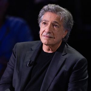 Exclusif - Frédéric François lors de l'enregistrement de l'émission "La Boîte à secrets", présentée par F.Bollaert et diffusée le 16 janvier 2026 sur France 3, dans les studios du Lendit à Saint-Denis, France, le 16 décembre 2025. © Cyril Moreau/Bestimage