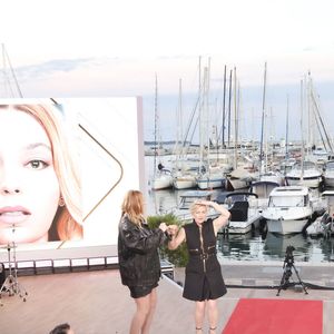 Exclusif - Santa, Anne-Elisabeth Lemoine sur le plateau de l'émission "C à vous" lors du 77ème Festival International du Film de Cannes (14 - 25 mai 2024), le 24 mai 2024. 
© Jack Tribeca / Bestimage