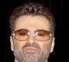 George Michael s'est tragiquement éteint le 25 décembre 2016 à l'âge de 53 ans...

George Michael pose pour des photos alors qu'il s'est arrêté pour signer des copies de son nouvel album Patience au Virgin Megastore Sunset Blvd à Los Angeles, le vendredi 21 mai 2004. Photo par Nicolas Khayat/Abaca