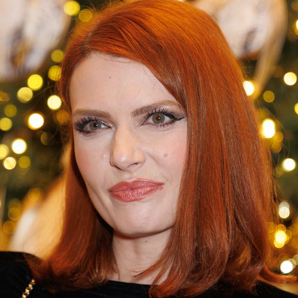 Elodie Frégé lors de la Grande Soirée de Noël HFC (Haute Fragrance Company) au Musée des Arts décoratifs à Paris le 11 décembre 2025.

© Sébastien Frémont / Bestimage