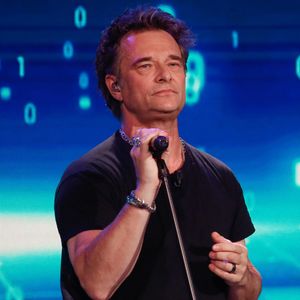 Exclusif - David Hallyday lors de l'enregistrement de l'émission "Famille je vous aime" présentée par M. Drucker et qui sera diffusée le 13 juin 2025 sur France 3, aux Studios rive gauche à Paris, France, le 15 avril 2025. © Clovis-Gaffiot/Bestimage