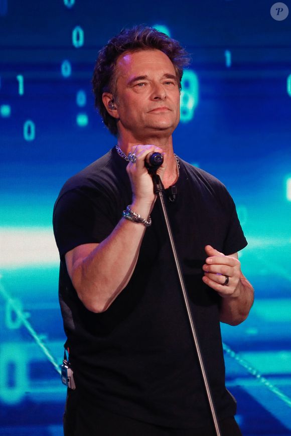 Exclusif - David Hallyday lors de l'enregistrement de l'émission "Famille je vous aime" présentée par M. Drucker et qui sera diffusée le 13 juin 2025 sur France 3, aux Studios rive gauche à Paris, France, le 15 avril 2025. © Clovis-Gaffiot/Bestimage