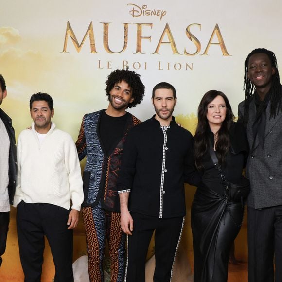 Les principales voix françaises de "Mufasa, Le Roi lion" ont posé ensemble
Rayane Bensetti, Jamel Debbouze, Gwendal Marimoutou, Tahar Rahim, Anne Sila et Mory Sako - Première du film Disney "Mufasa, Le Roi lion" au cinéma Pathé Palace à Paris le 12 décembre 2024. © Coadic Guirec/Bestimage