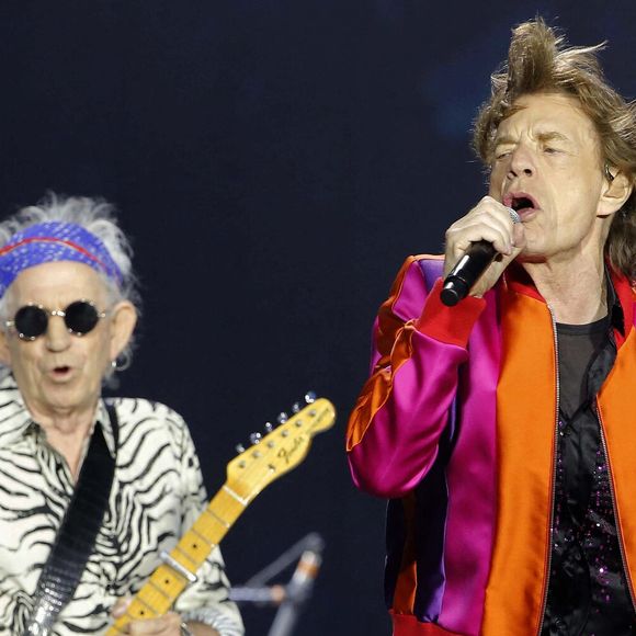 Cette complicité, faite d'admiration et de tensions, a permis aux Rolling Stones de traverser les décennies sans perdre leur créativité.

Les Rolling Stones (Mick Jagger, Ron Wood, Keith Richards, Steve Jordan) en concert au Groupama Stadium à Décines-Charpieu, le 19 juillet 2022.

© Pascal Fayolle/Bestimage