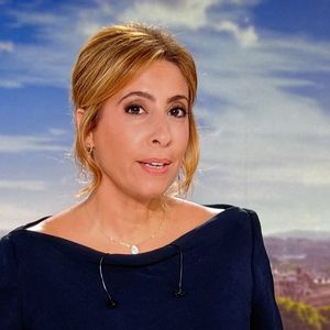 Captures d'écran - Léa Salamé présente son premier journal de 20 heures sur France 2  le 1er septembre 2025. 

© Alain Guizard / Bestimage