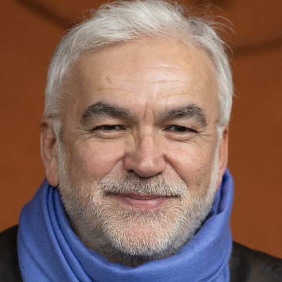 Il contribue ainsi fortement à faire de CNews la première chaîne d'info de France.

Pascal Praud au village lors des Internationaux de France de Tennis de Roland Garros 2025, à Paris, France, le 7 juin 2025. © Cyril Moreau/Bestimage