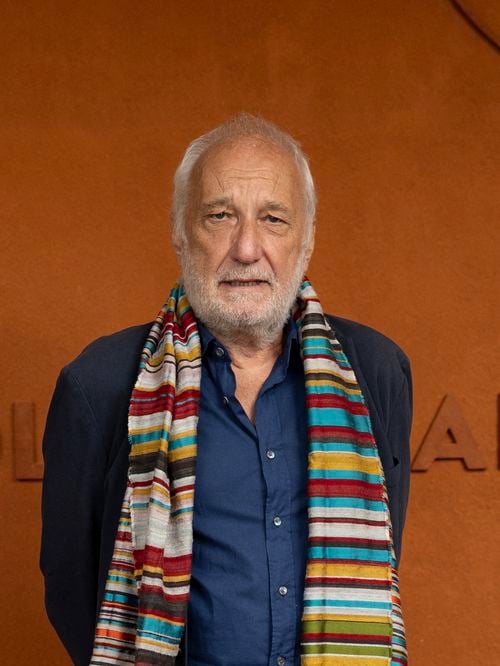 François Berléand a 3 petits-enfants avec qui il garde une certaine distance : “Je les prends jamais en week-end, y a une grand-mère pour ça”