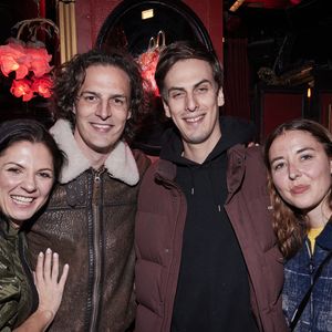L’humoriste Paul de Saint Sernin a ouvert le bal lors de la soirée inaugurale
Exclusif - Elena Nagapetyan, Paul de Saint Sernin, Rodrigue, Sophie Loustalot - Inauguration du Michou Comedy Club avec Gad Elmaleh à Paris le 17 mars 2025. 
© Cyril Moreau/Bestimage