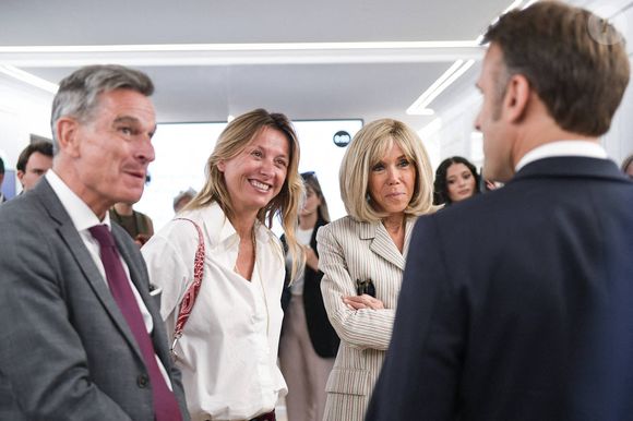 Inauguration de la Maison de l'Elysée en face du Palais de l'Elysée par le président français Emmanuel Macron avec son épouse Brigitte Macron flanquée de l'architecte d'intérieur française Sarah Poniatowski à l'occasion des Jeux olympiques et paralympiques de Paris 2024 le 24 juillet 2024 à Paris. France. Photo by Isa Harsin/Pool/ABACAPRESS.COM