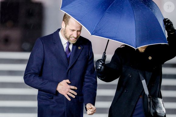 Une première depuis bien longtemps qui promet une journée animée du côté des Windsor !
Le prince William, prince de Galles - Arrivées à la cérémonie de réouverture de la cathédrale Notre-Dame de Paris, le 7 décembre 2024. Joyau de l’art gothique, lieu de culte et de culture, symbole universel de la France et de son histoire, la cathédrale de Notre-Dame de Paris rouvre ses portes les 7 et 8 décembre, cinq ans après le terrible incendie qui l’avait ravagée le 15 avril 2019. © Bestimage