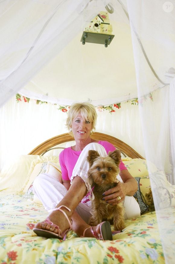 La princesse Marie-Christine pose dans sa maison de Las Vegas le 29 septembre 2004. La princesse Marie-Christine est le deuxième enfant du roi Léopold III et de sa deuxième épouse Lilian Beals. Elle est la demi-sœur du roi Albert. Photo par Frank Abbeloos/Dag