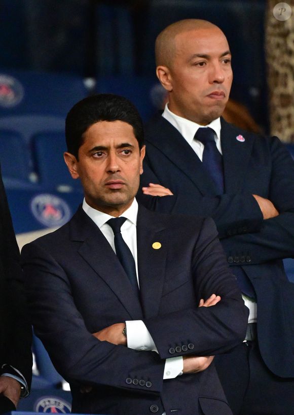 Le président qatari du Paris Saint-Germain, Nasser al-Khelaïfi en tribunes lors du match de football Ligue 1 Mcdonald's opposant le Paris Saint-Germain (PSG) à Angers SCO (1-0) au Parc des Princes à Paris, France, le 22 août 2025. © Christian Liewig/Bestimage