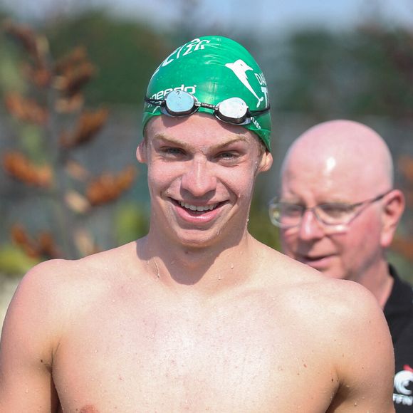 Léon Marchand et son entraîneur Bob Bowman - Championnat Elite de natation à Rennes le 14 juin 2023.

© Laurent Lairys / Panoramic / Bestimage