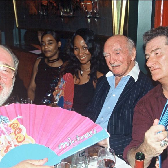 Carlos, Eddy Mitchell et Addie Barclay à l'anniversaire d'Yban Dreplin le 22 septmbre 2003. Photo par JOKER / BESTIMAGE