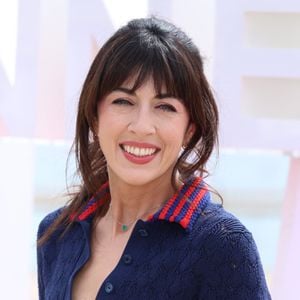 Nolwenn Leroy lors du photocall de 'Broceliande' sur la plage du Majestic lors de la 7eme saison de 'CanneSeries' à Cannes le 7 Avril 2024.
© Denis Guignebourg/BestImage
