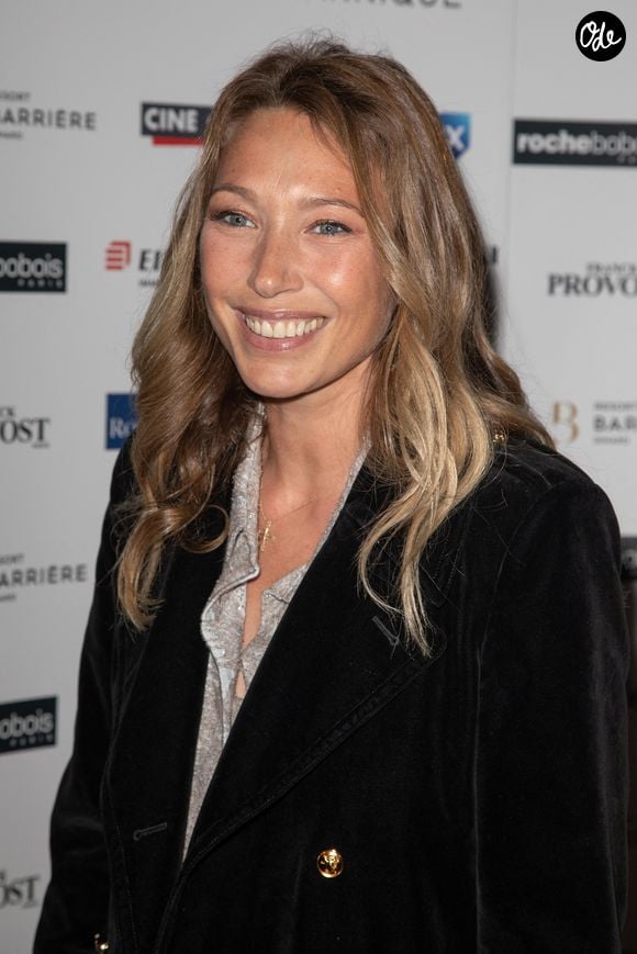 Laura Smet au photocall pour la cérémonie de clôture du 32ème festival du film britannique de Dinard, France, le 2 octobre 2021. © Jeremy Melloul/Bestimage