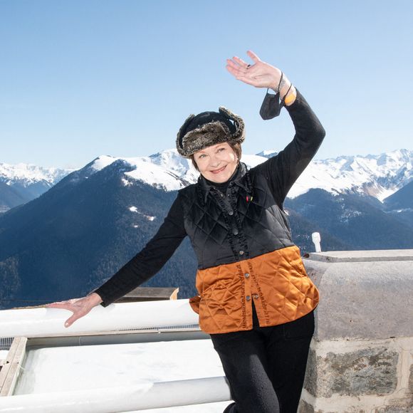 L'actrice française Macha Meril pose lors d'un photocall pendant le festival de télévision de Luchon, à Bagnere de Luchon, dans le sud-ouest de la France, le 10 février 2022. Photo by Daniel Derajinski/ABACAPRESS.COM