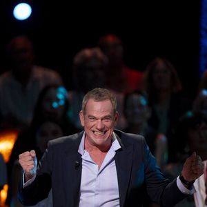 Exclusif - Garou lors de l'enregistrement de l'émission "La Boîte à secrets", présentée par F.Bollaert et diffusée le 26 septembre 2025 sur France 3, dans les studios du Lendit à Saint-Denis, Seine Saint-Denis, France, le 8 septembre 2025. © Pierre Perusseau/Bestimage