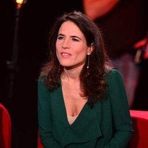 Mazarine Pingeot sur le plateau de l'émission Ca Balance a Paris le 4 décembre 2014.