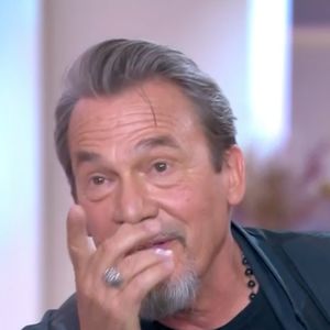 Florent Pagny sur le plateau de "C à vous" le vendredi 12 septembre 2025. (Capture d'écran).