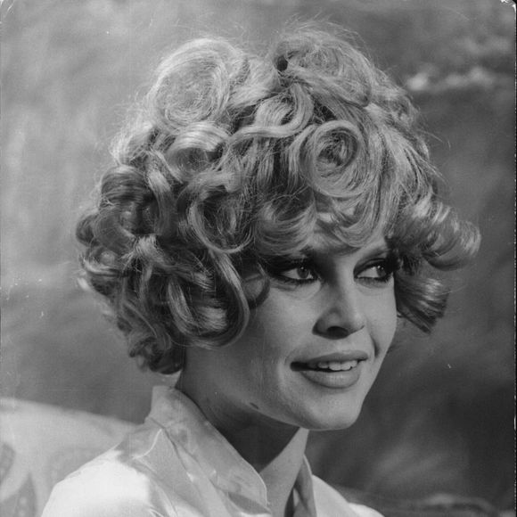 Brigitte Bardot pendant les répétitions de l'émission télévisée de Noël, le 12 décembre 1967. Crédit photo : © Keystone Press Agency/ZUMA Press Wire