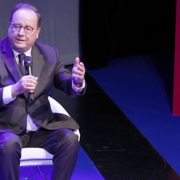 François Hollande lors du Festival Séries Mania à Lille le 23 mars 2025

© Chrisotphe Aubert via Bestimage