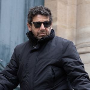 Patrick Bruel lors de la cérémonie d'enterrement de l'acteur franco-danois Niels Arestrup devant l'église Saint-Roch à Paris, le 10 décembre 2024. Niels Arestrup, décédé le 1er décembre 2024 à l'âge de 75 ans, était un pilier du théâtre et du cinéma français depuis les années 1970, mais son profil a été rehaussé au niveau international au cours de la première décennie de ce siècle par deux films réalisés par Jacques Audiard. Photo par Nasser Berzane/ABACAPRESS.COM