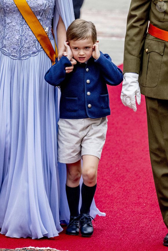 Le grand-duc Guillaume de Luxembourg, la grande-duchesse Stéphanie de Luxembourg (de Lannoy), le prince Charles Jean Philippe Joseph Marie Guillaume : célébrations à l'occasion du changement de souverain au Luxembourg, première journée à Luxembourg-Ville, Luxembourg, 3 octobre 2025.
Photo : Dana Press / Bestimage