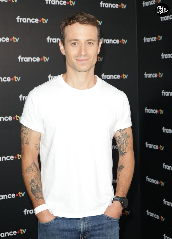 Hugo Clément au photocall de la conférence de presse de rentrée de France Télévisions à Paris, France, le 4 septembre 2024. © Coadic Guirec/Bestimage