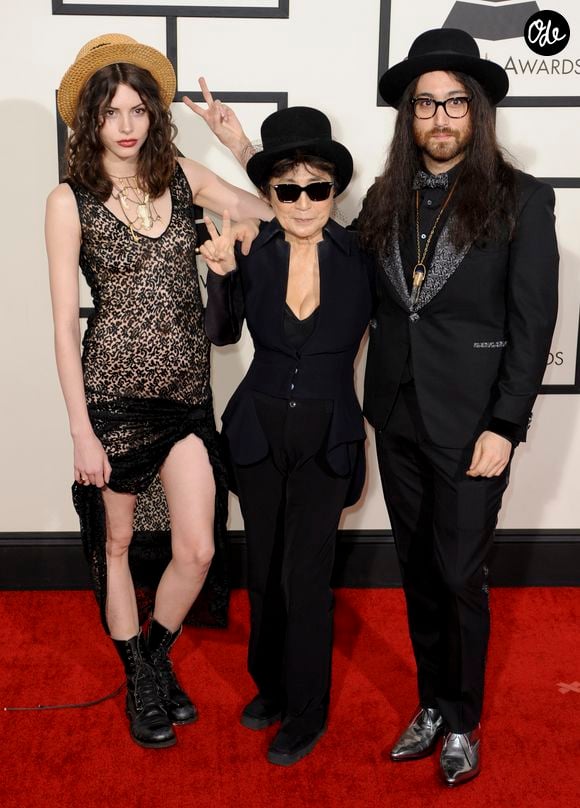 Sean Ono Lennon et Charlotte Kemp Muhl s'étaient rencontrés au festival Coachella en 2005, avant de former un couple à partir de 2007.

Yoko Ono, son fils Sean Lennon avec sa compagne Charlotte Kemp Muhl - 56eme ceremonie des Grammy Awards a Los Angeles le 26 janvier 2014.