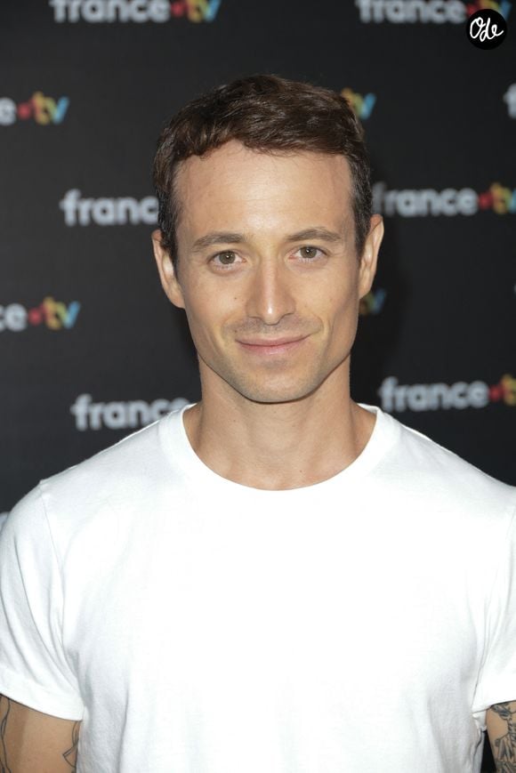 Elle sera accompagnée pour l'occasion par son confrère Hugo Clément

Hugo Clément au photocall de la conférence de presse de rentrée de France Télévisions à Paris, France, le 4 septembre 2024. © Coadic Guirec/Bestimage